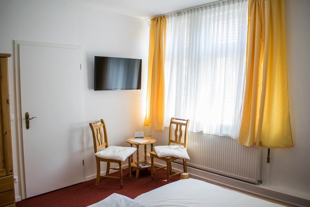 Hotel Deutsches Haus Northeim Eksteriør bilde