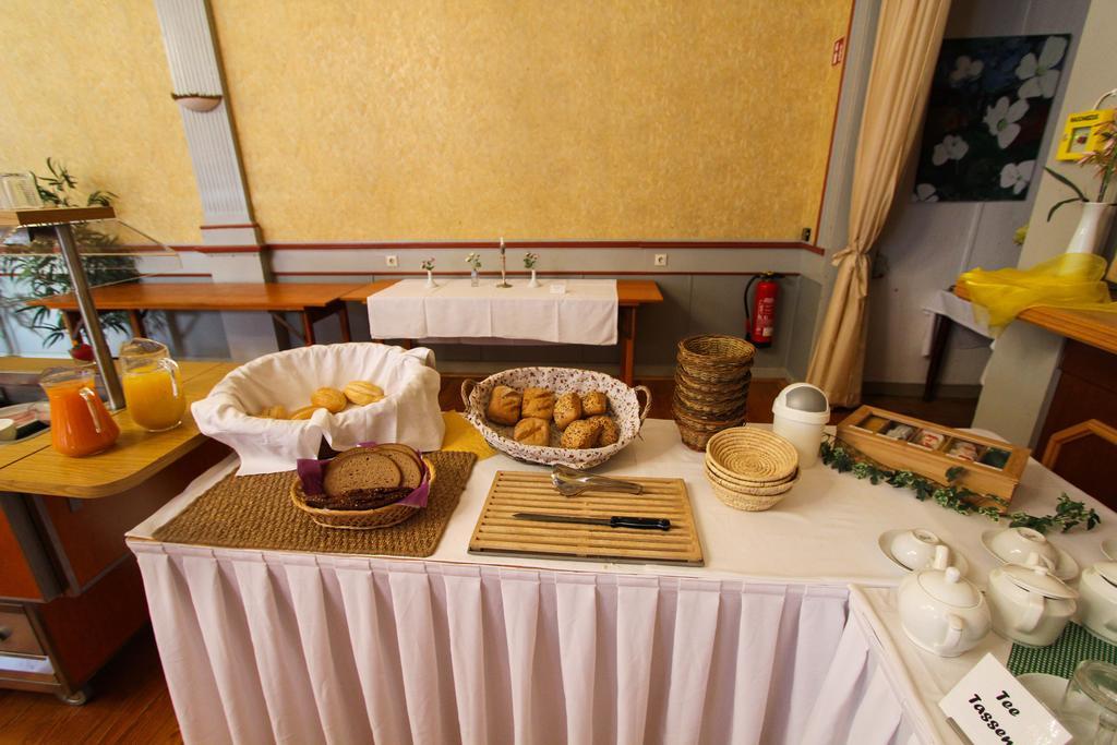 Hotel Deutsches Haus Northeim Eksteriør bilde