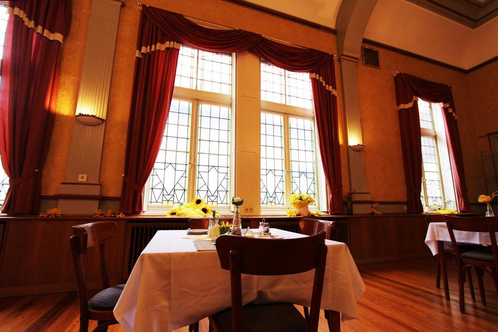 Hotel Deutsches Haus Northeim Eksteriør bilde